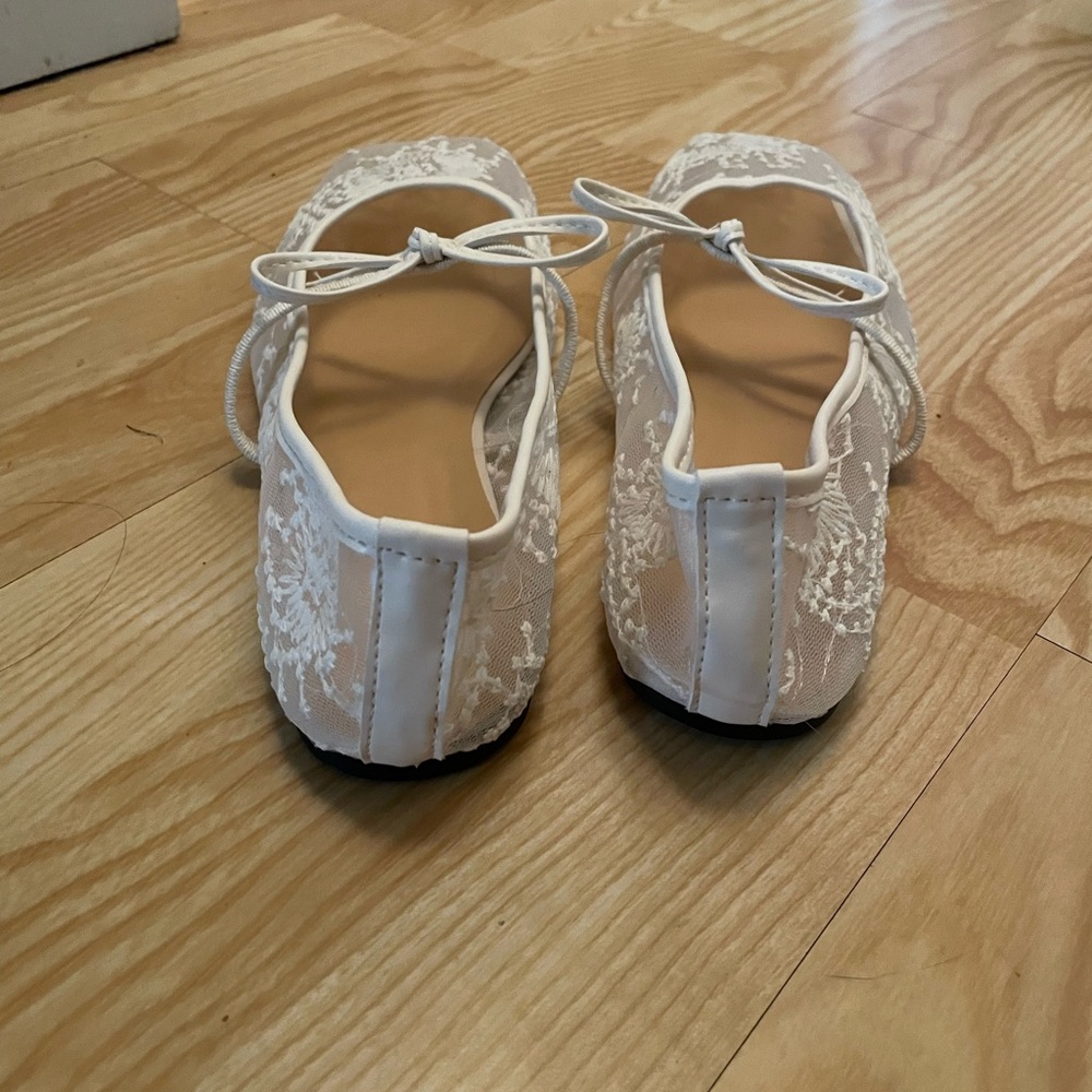 Lace Bow Mary Jane Flats - White/Cream - Picture 4 of 6